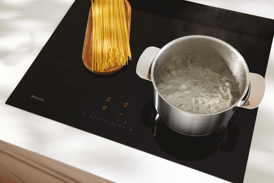 Miele KM7361FL 62 Hob Ind 4Z Black/Gls - view 4